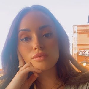 Meet your Posher, Kaila